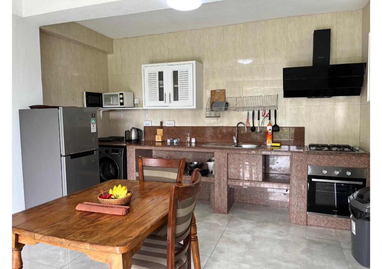 Holiday Home Baie Lazare  エクステリア 写真